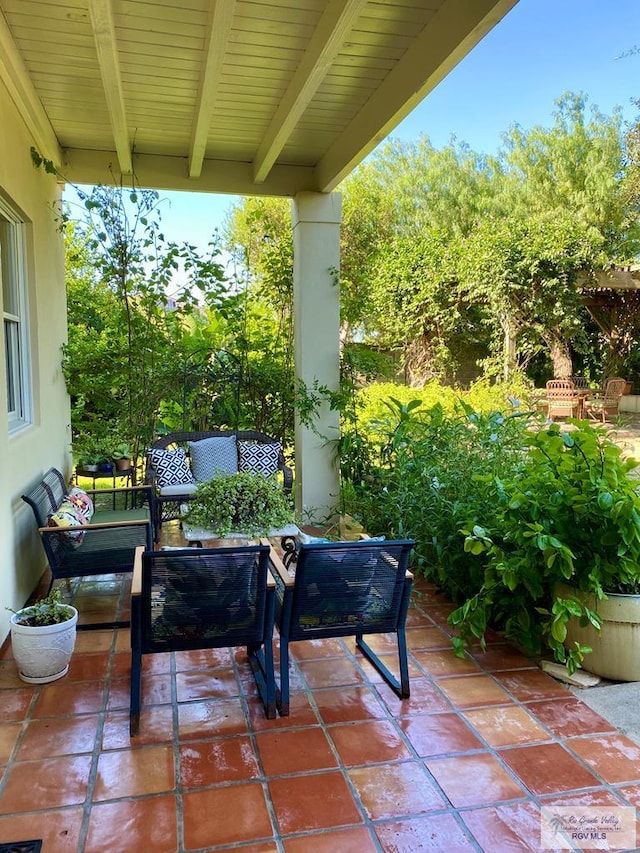 view of patio / terrace featuring an outdoor hangout area