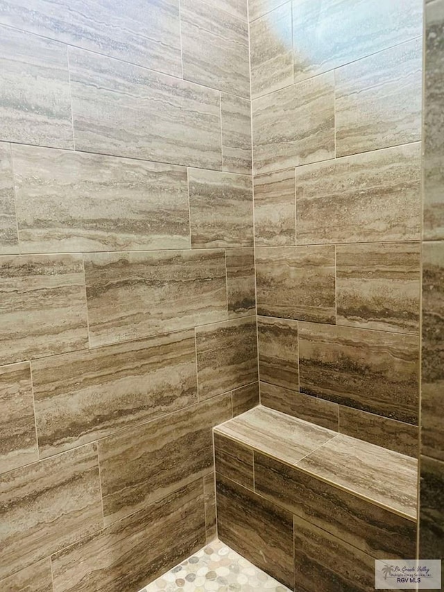 3617 Mattie Ln, Harlingen, TX 78550 - full bathroom featuring tiled shower