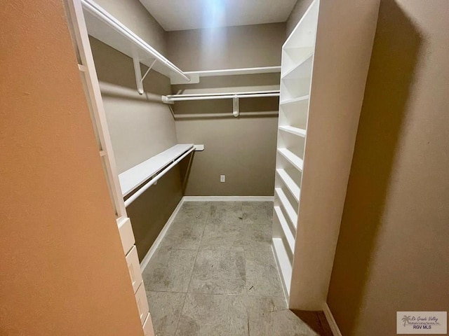 view of spacious closet