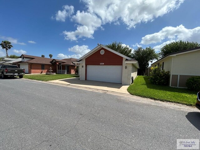 1329 Cottonwood Blvd, Harlingen, TX 78552 - photo 3