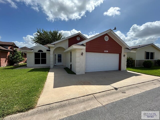 1329 Cottonwood Blvd, Harlingen, TX 78552 - photo 1