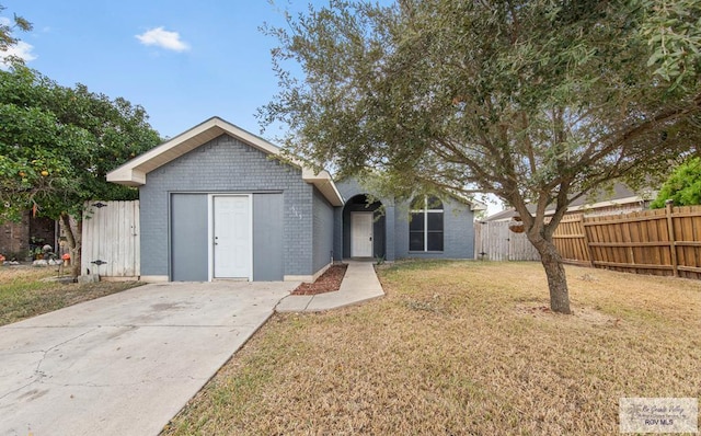 view of front of home with a front yard