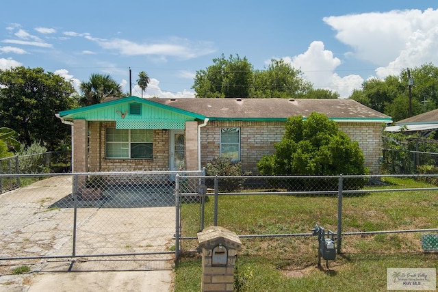 view of front of home with covered porch