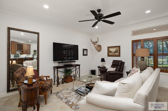 living room with baseboards, ornamental molding, a ceiling fan, and recessed lighting