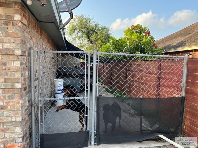 4870 Mckenzie Rd, Brownsville, TX 78521 - view of gate