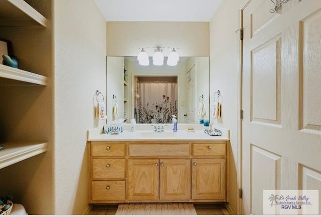 bathroom with vanity