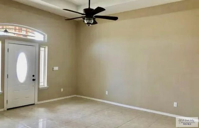 401 S Tamm Ln, Harlingen, TX 78550 - foyer featuring light tile patterned flooring and a ceiling fan