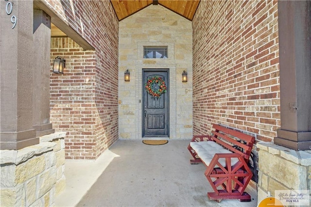 view of property entrance