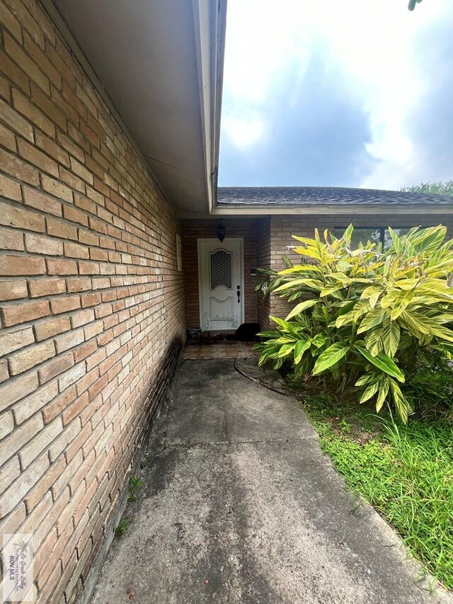 35 Alvarado Ave, Rancho Viejo, TX 78575 - entrance to property with brick siding