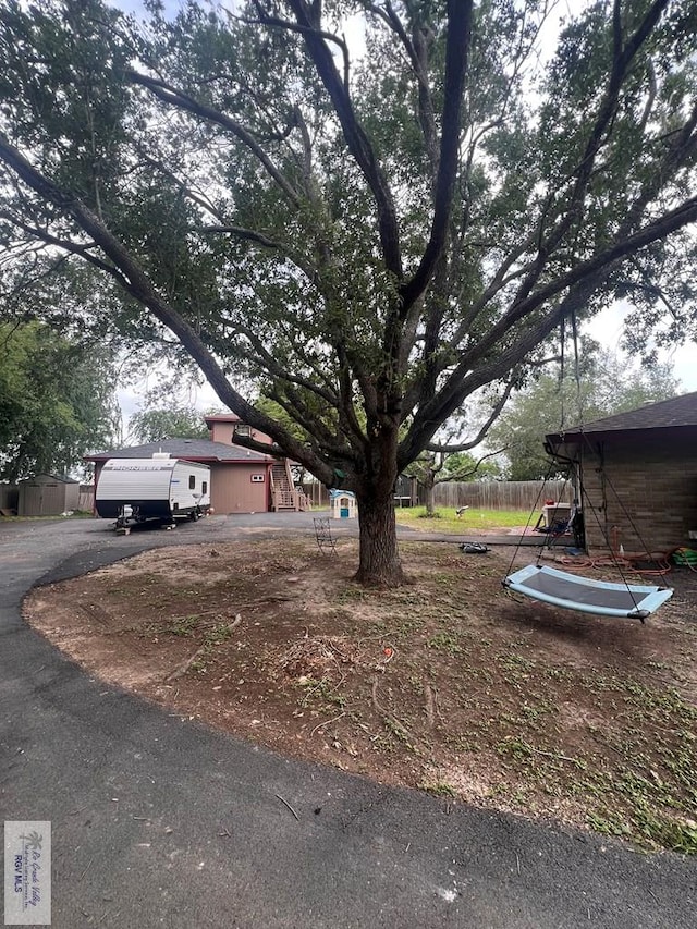 view of yard featuring fence
