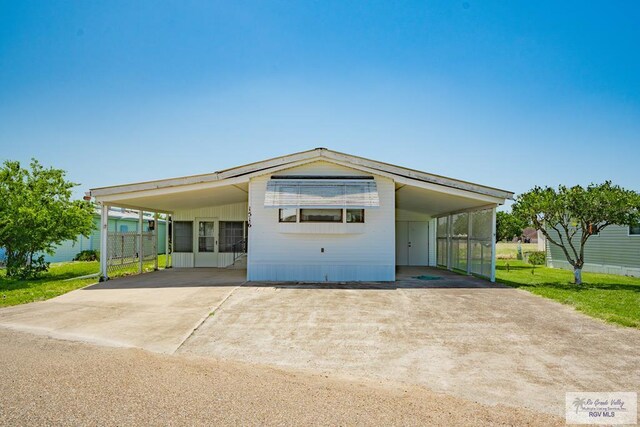 1516 Bamboo Cir, Harlingen, TX 78552 - photo 1