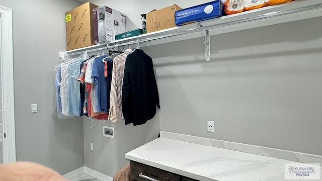 view of spacious closet