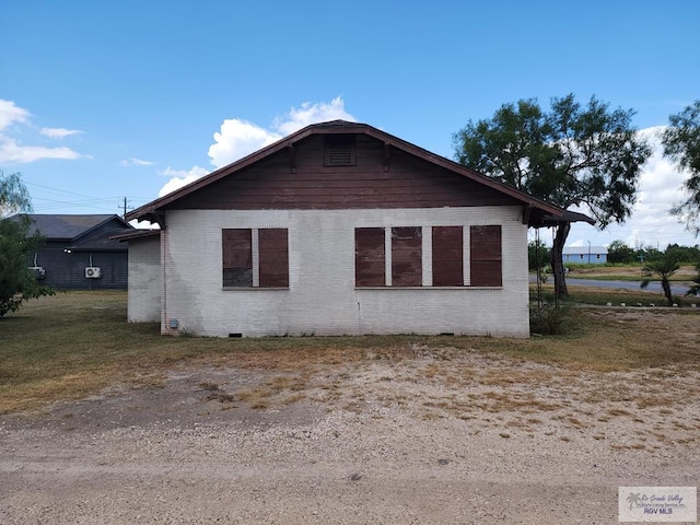 view of side of property