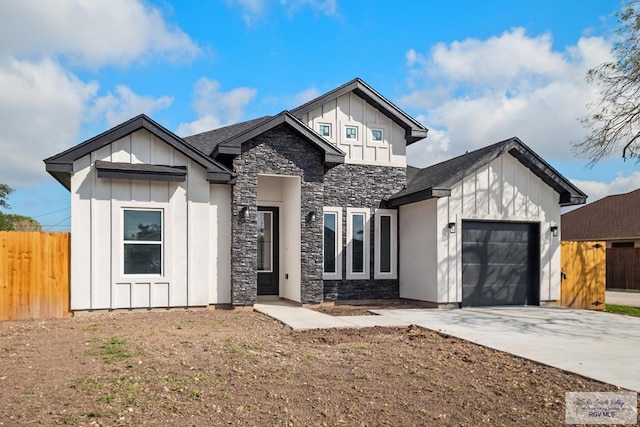 view of front of house featuring a garage