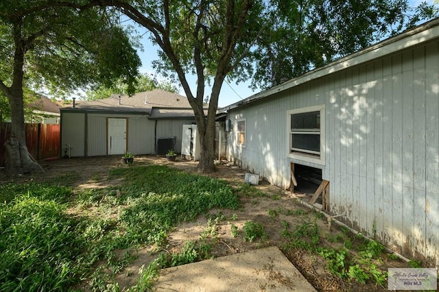 718 Pierce Ave, Harlingen, TX 78550 - view of yard