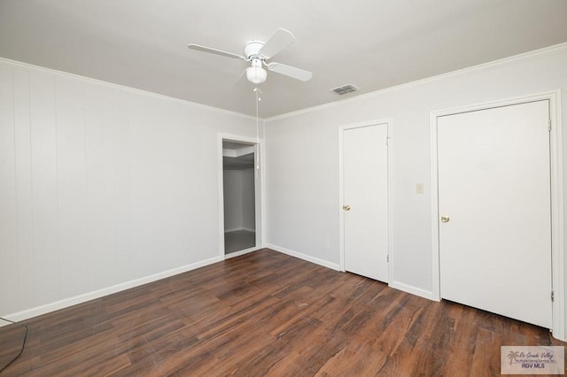 718 Pierce Ave, Harlingen, TX 78550 - unfurnished bedroom with wood finished floors, crown molding, and a ceiling fan