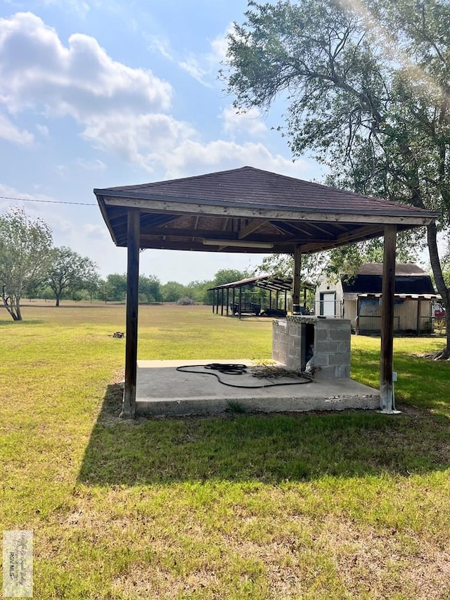 Listing photo 2 for 33863 California Rd, Los Fresnos TX 78566