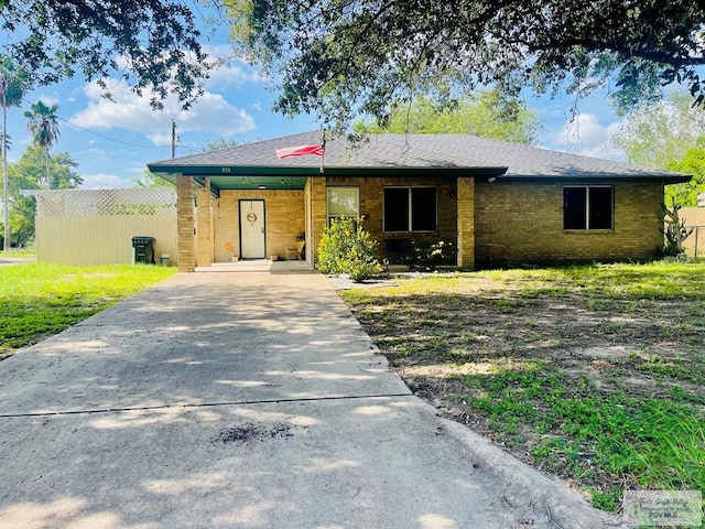 408 W Chelo Dr, La Feria, TX 78559 - photo 1