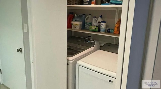 6251 Camelot Dr, Harlingen, TX 78550 - laundry area with washing machine and dryer