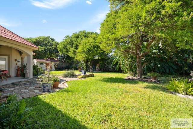 5512 Autumn Mist Ln, Brownsville, TX 78521 - view of green lawn