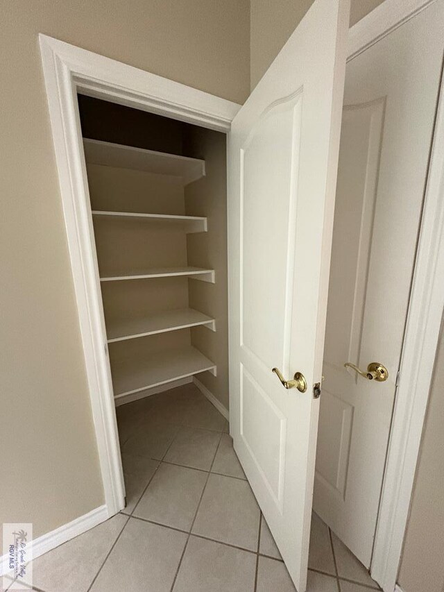 901 Plantation St, Brownsville, TX 78526 - view of closet