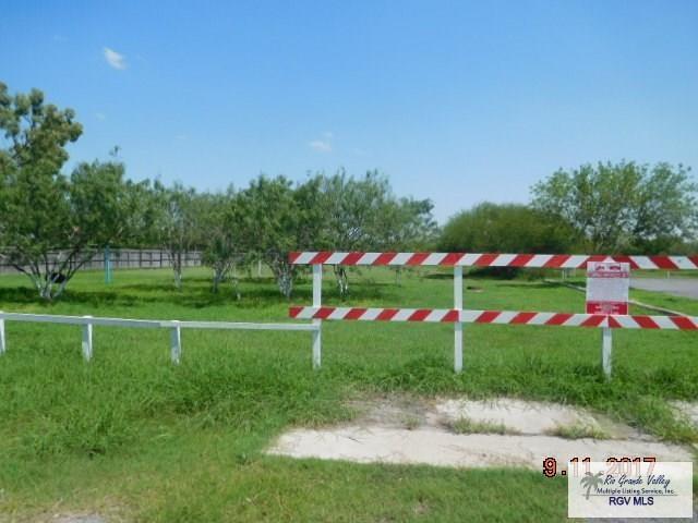 2100 Old Port Isabel Rd, Brownsville, TX 78526 - view of community