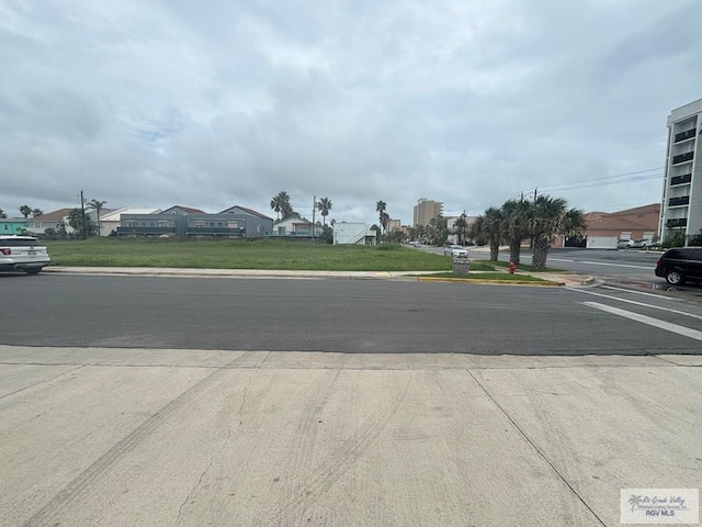 Listing photo 3 for 128 E Lantana St, South Padre Island TX 78597