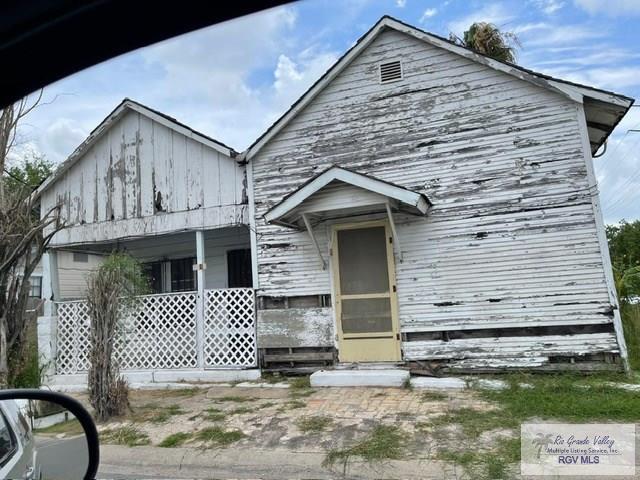 view of front of home with a porch