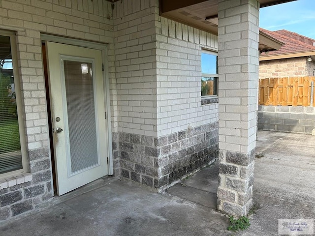 view of property entrance