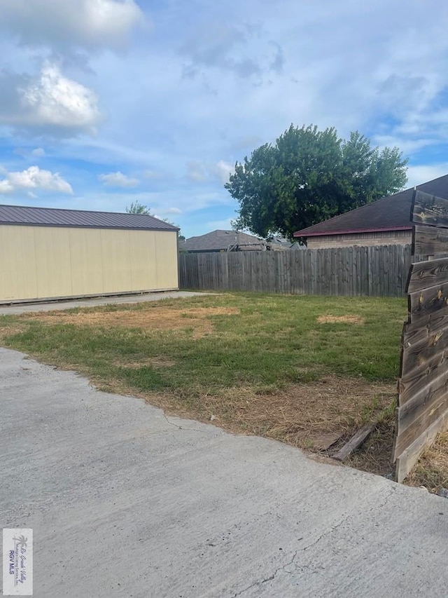 Listing photo 3 for 7920 Date Dr, Brownsville TX 78521