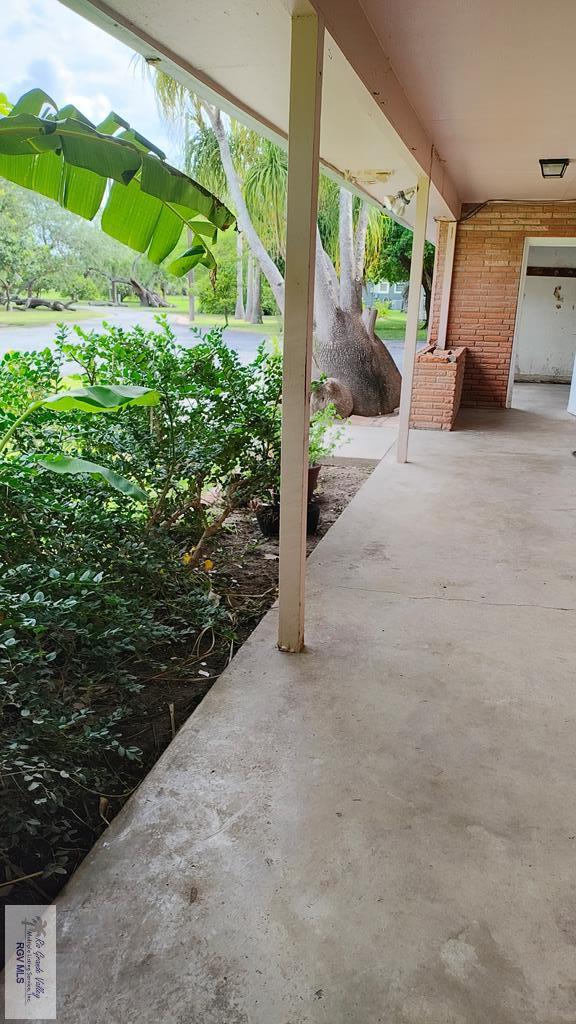 185 Poinciana Dr, Brownsville, TX 78521 - photo 59