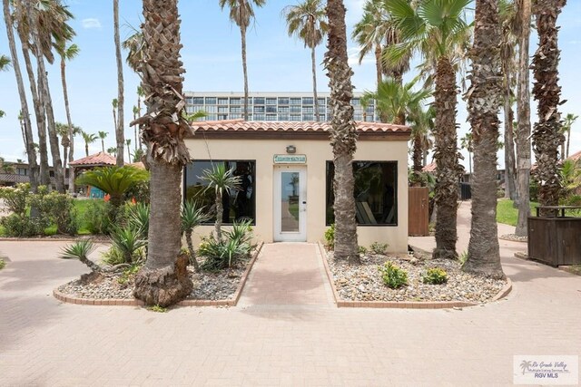 view of mediterranean / spanish-style home