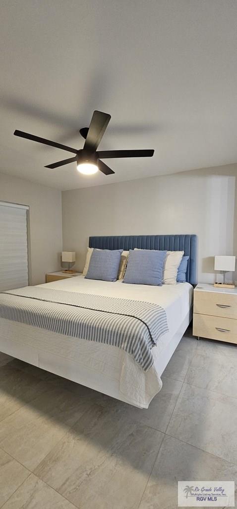 bedroom featuring ceiling fan