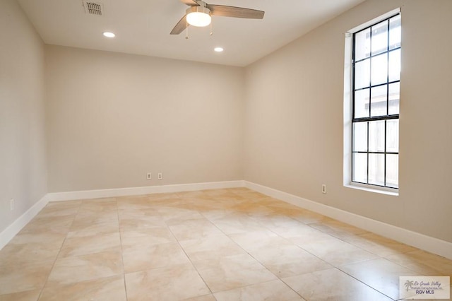 empty room with ceiling fan