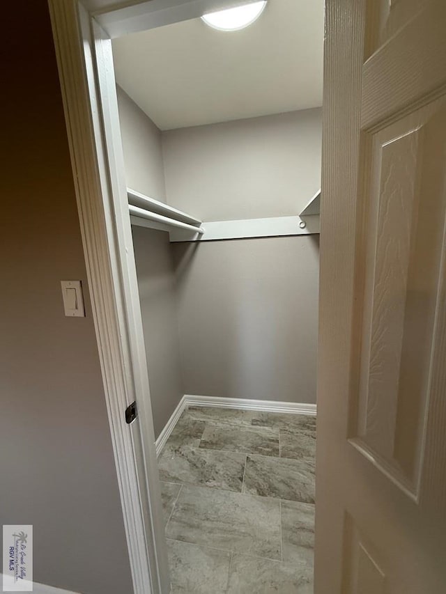 902 Rio Hondo Rd, Harlingen, TX 78550 - view of spacious closet