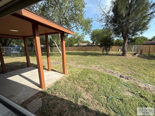 902 Rio Hondo Rd, Harlingen, TX 78550 - view of yard with a patio area
