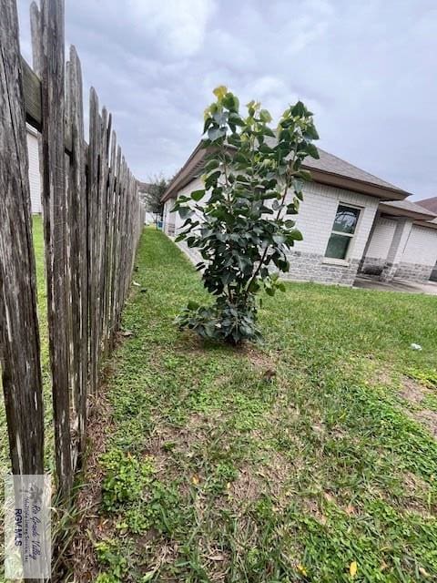 1972 Baja Cir, Los Fresnos, TX 78585 - view of yard