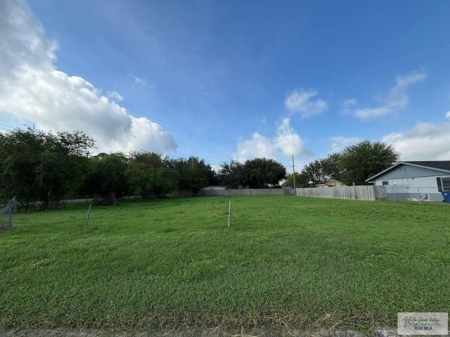 16635 Kika De La Garza Cir, Primera, TX 78552 - photo 3