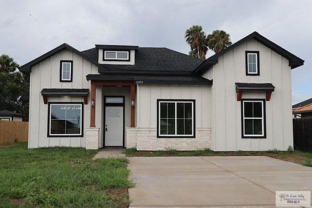 13953 Isaiah Ct, La Feria, TX 78559 - modern farmhouse featuring board and batten siding and roof with shingles