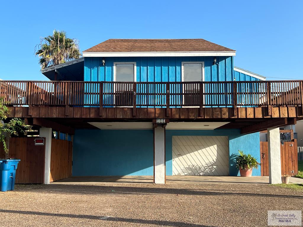 121 E Hibiscus, South Padre Island, TX 78597 - rear view of house with a deck