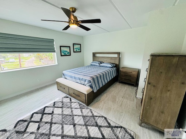 bedroom with ceiling fan