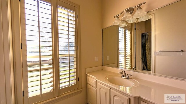 5805 Acacia, Harlingen, TX 78552 - bathroom with vanity