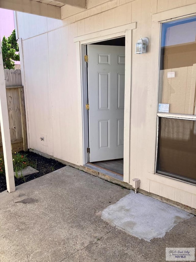 view of entrance to property