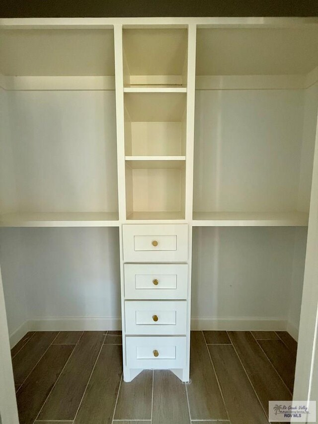 7533 Hana Dr, Brownsville, TX 78520 - view of closet