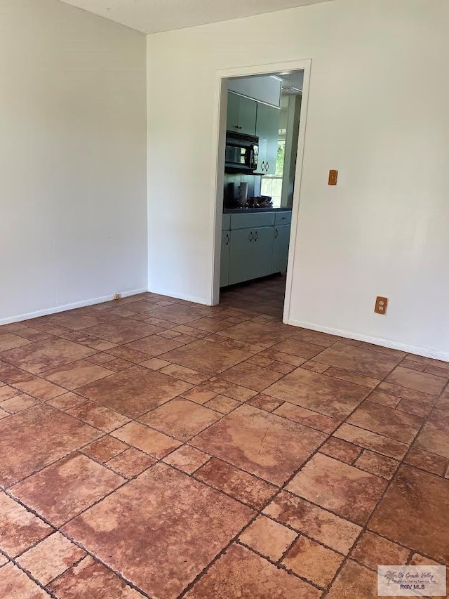 200 E Resaca Dr, Los Fresnos, TX 78566 - unfurnished room with baseboards