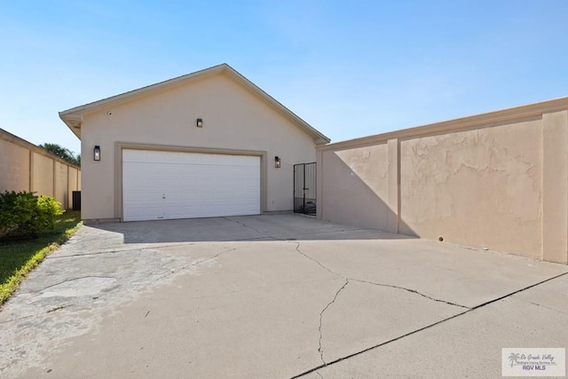 2360 Deer Run Cir, Brownsville, TX 78521 - view of home's exterior with stucco siding and fence