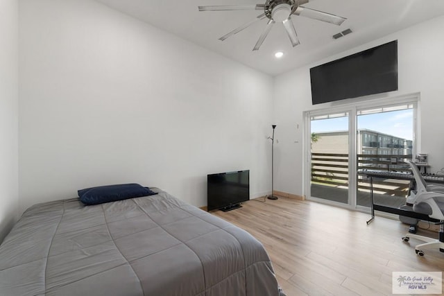 112 W Sunny Isle Dr, South Padre Island, TX 78597 - bedroom featuring access to outside, wood finished floors, ceiling fan, and recessed lighting