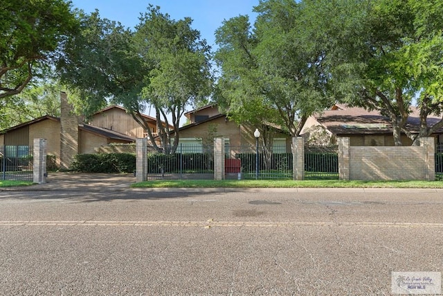 105 E Austin Ave, Harlingen, TX 78550 - view of front of home