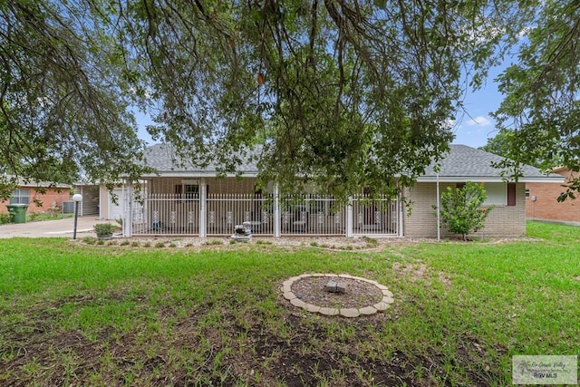 view of front of home with a front yard