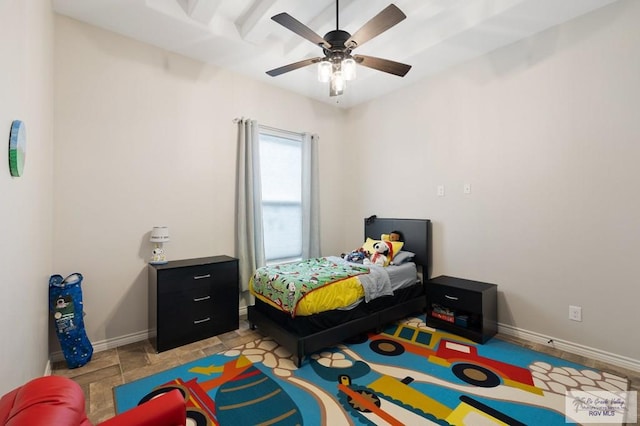 bedroom with ceiling fan